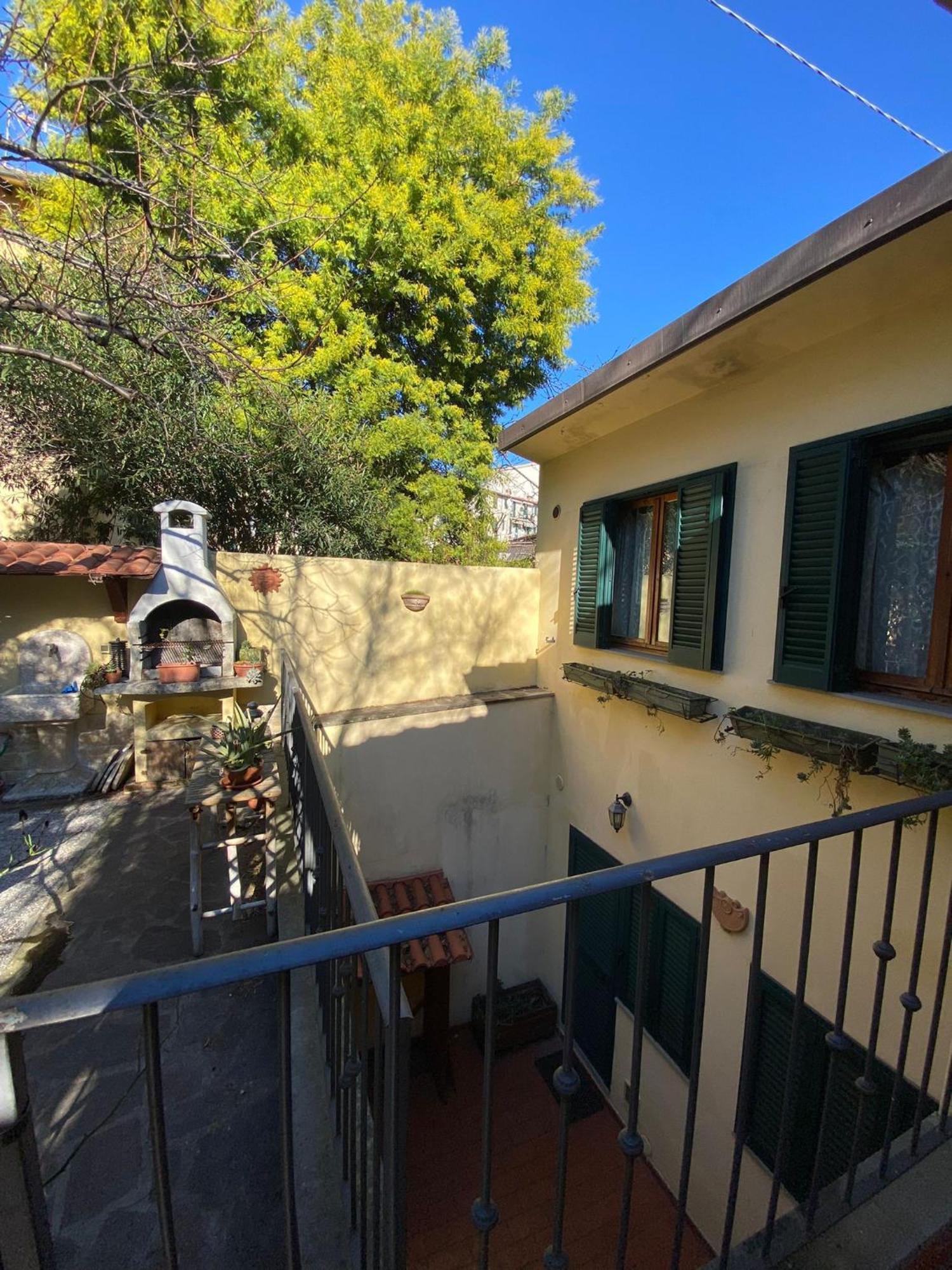 Appartamento Indipendente Con Giardino Fralu Florença Exterior foto